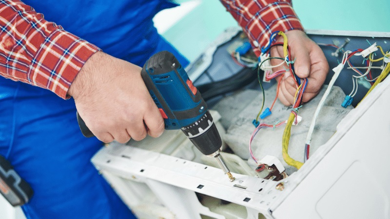 Şereflikoçhisar Hitachi Hitachi çamaşır makinesi kart tamiri – Su almama arızası orijinal parça ile giderildi. - Teknik servis örneği